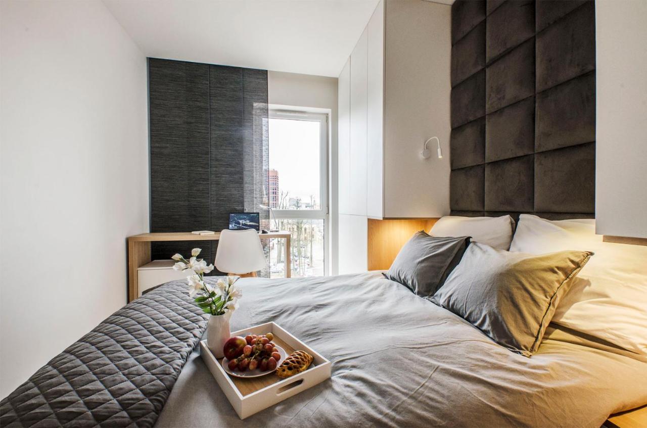 Sky Home- Ilumino Apartment -Centrum, Parking, Klimatyzacja, Dostep Na Kod Lodz  Ngoại thất bức ảnh
